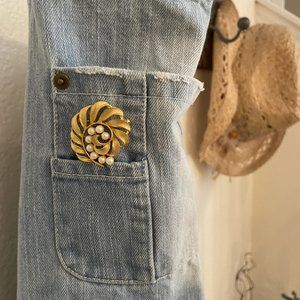 Vintage M. JENT Gold Tone PIn